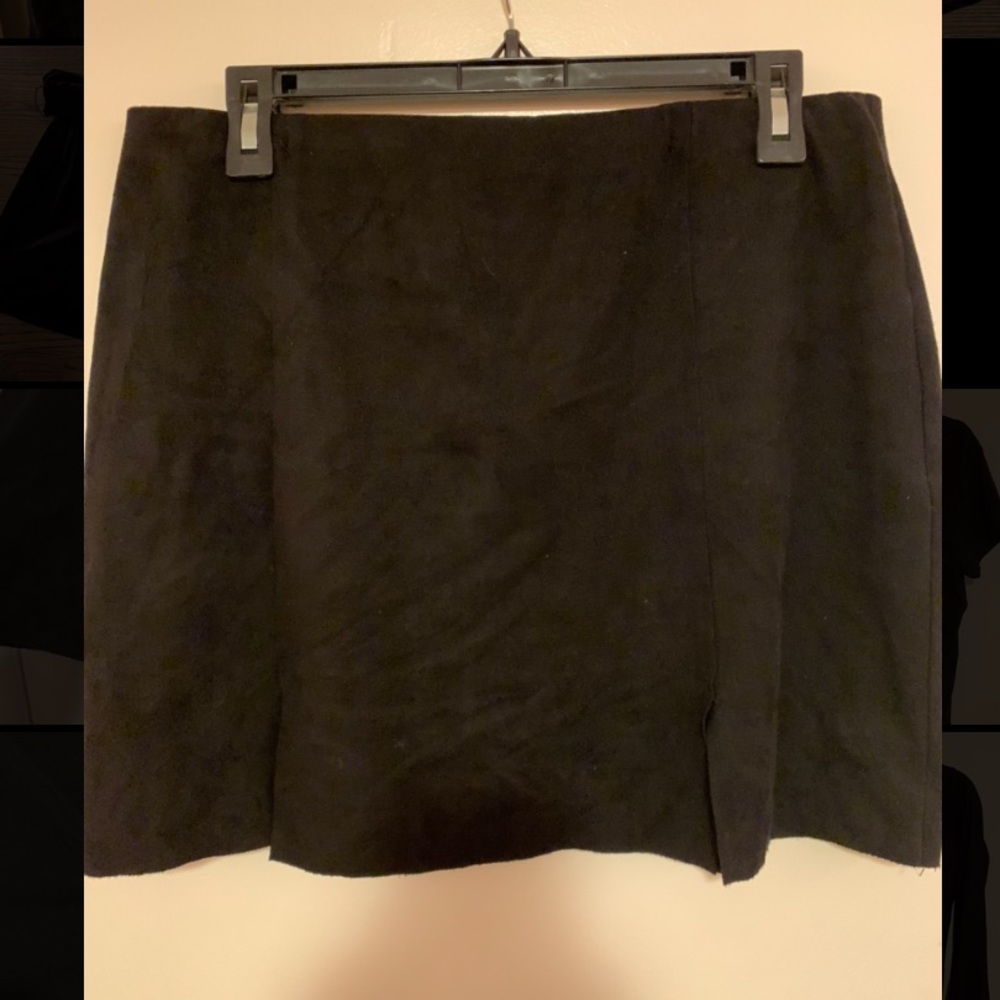 Black bodycon mini skirt with slits